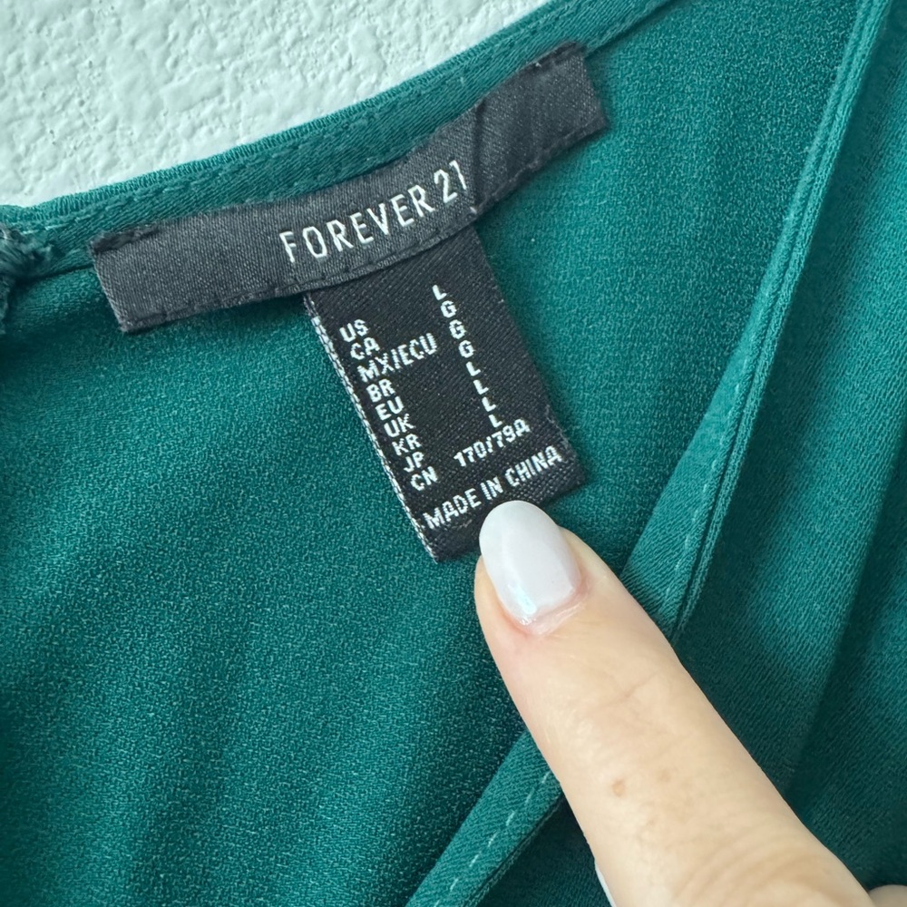 Green Wrap jumpsuit - Picture 3 of 5